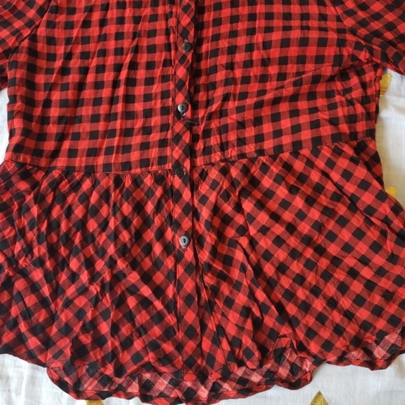 LOVE NOTES BUFFALO RED PLAID PEPLUM TOP  SZ M - Picture 6 of 8